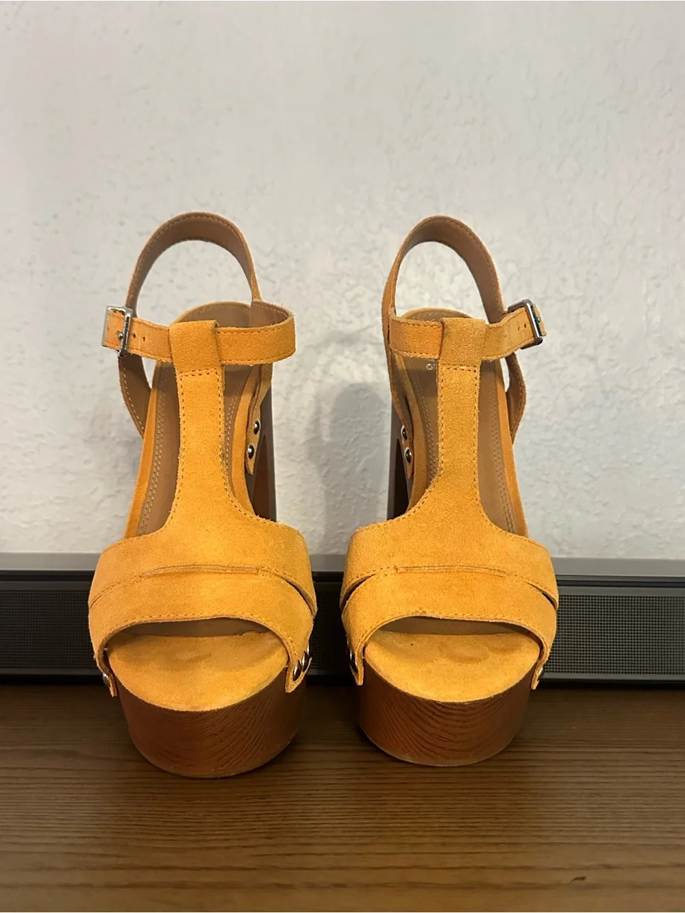 Gianni Bini Mustard Yellow Suede T-Strap Platform Sandals